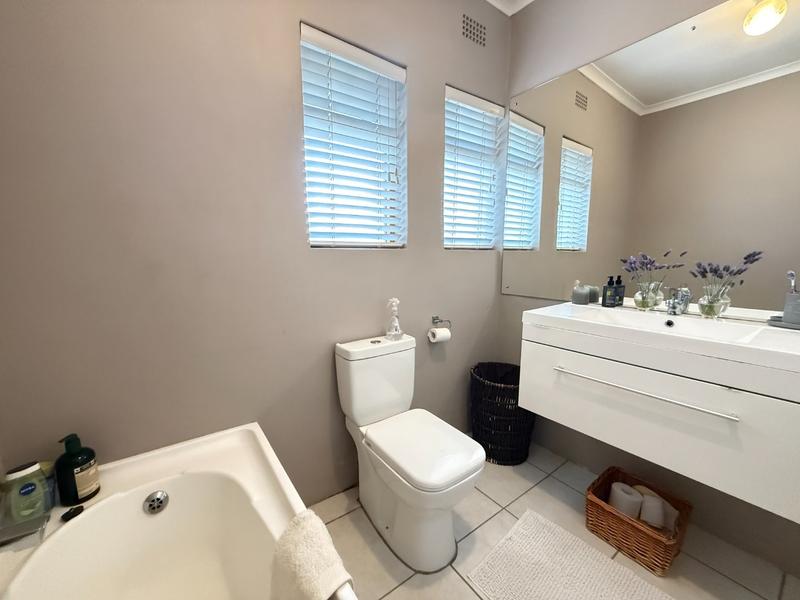 4 Bedroom Property for Sale in Panorama Western Cape